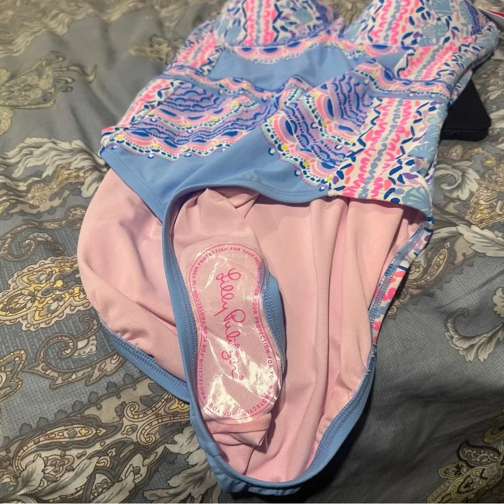 Lilly Pulitzer Seaside Shindig Bathing Suit size 12 - Picture 2 of 4